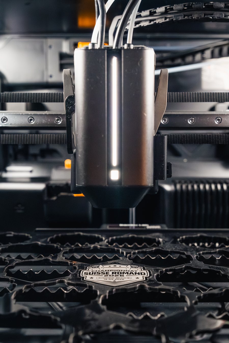 Médaille gravée et découpée au laser